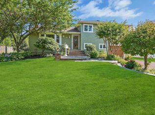 114 John St, North Massapequa, NY 11758