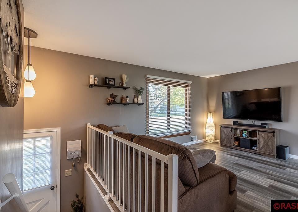 2059 Roe Crest Dr, North Mankato, MN 56003 | Zillow