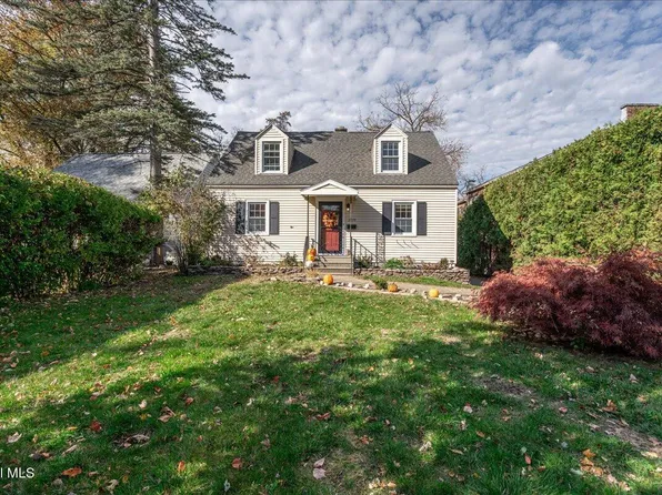 2329 Niskayuna Drive, Niskayuna, NY 12309