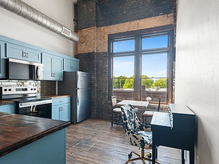 Brand new apartments in downtown Springfield! — Photo 64