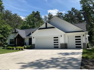 5036 Baldwin St, Hudsonville, MI 49426