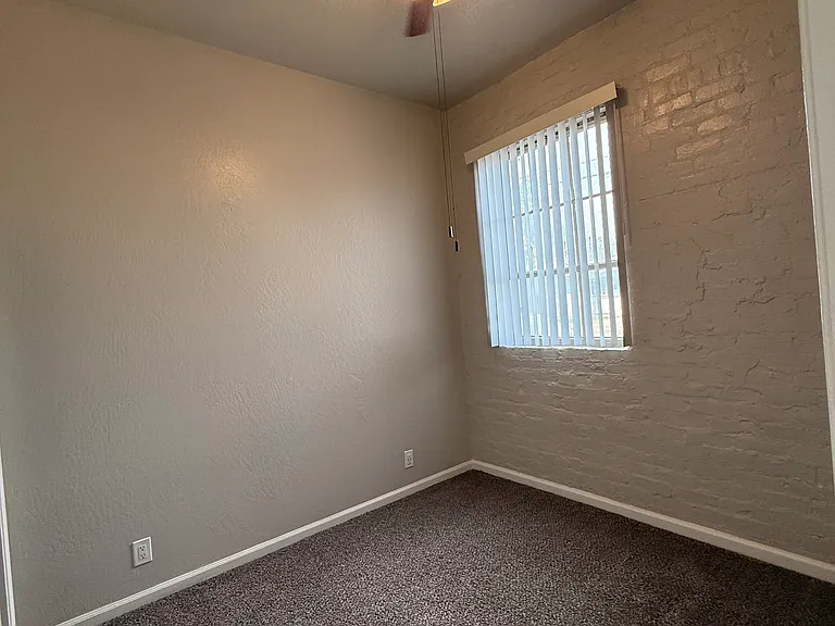 1337 N Madison St #15 — Photo 13