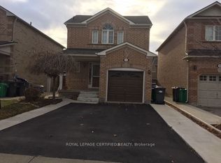 42 Heathwood Dr, Brampton, ON L7A1Y4