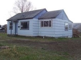 10840 Hughes Rd, Yakima, WA 98903