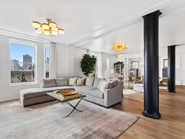 171 Columbia Heights image 1 of 10