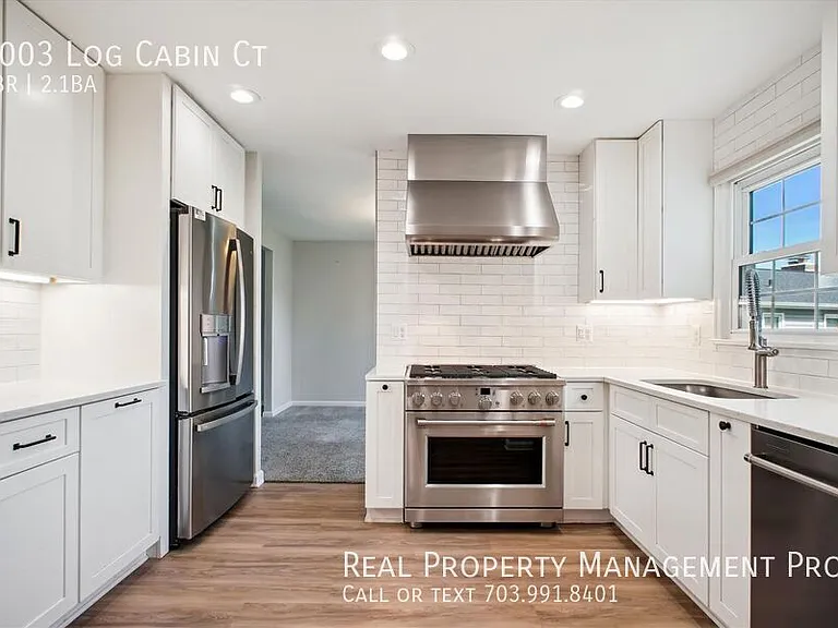 8003 Log Cabin Ct — Photo 7