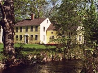 10 Stagecoach Rd, Wilton, NH 03086