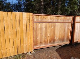 1081 E Lakeshore Dr W, Shelton, WA 98584