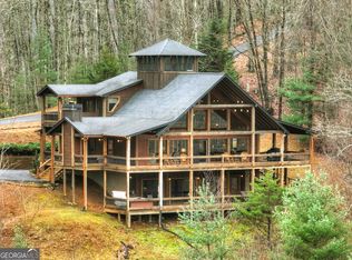 904 Raccoon Rd, Blue Ridge, GA 30513