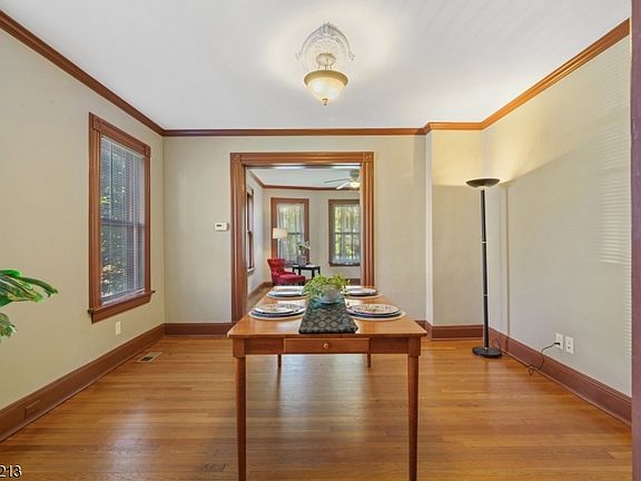 5th image of 30 Midland Ave #1