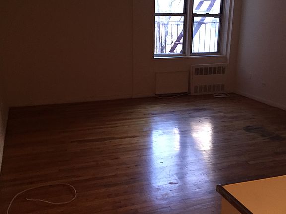 2nd image of 8920 55th Ave #1R