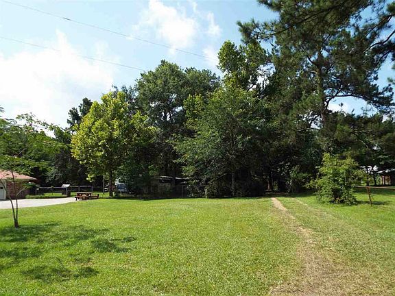 3rd image of 924 County Road 619