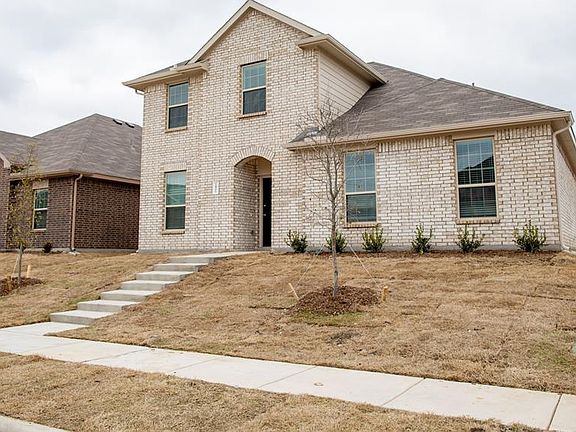 2nd image of 1821 Cross Oaks Dr