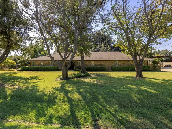 3300 S Shady Ln, Arlington, TX 76001