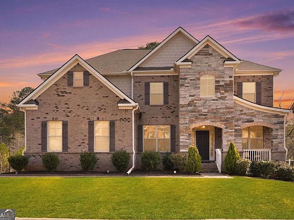 2nd image of 1610 Geranium Ln