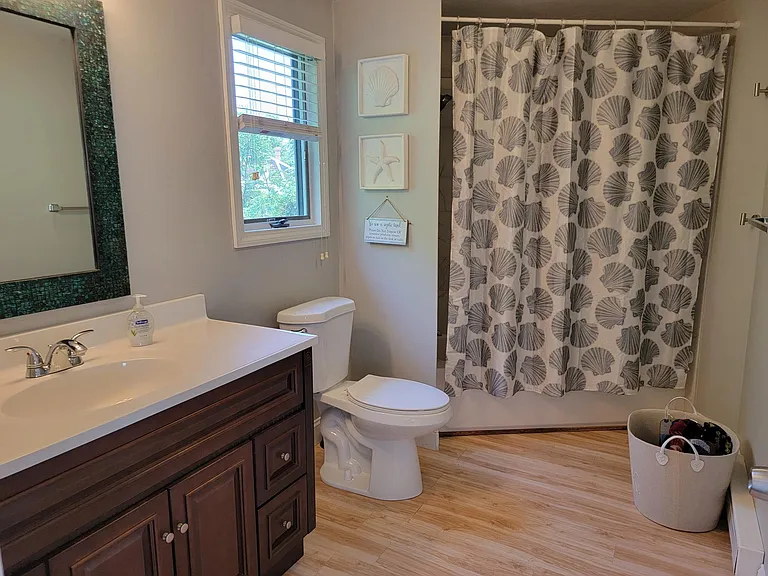 10 Willow Ave — Photo 10