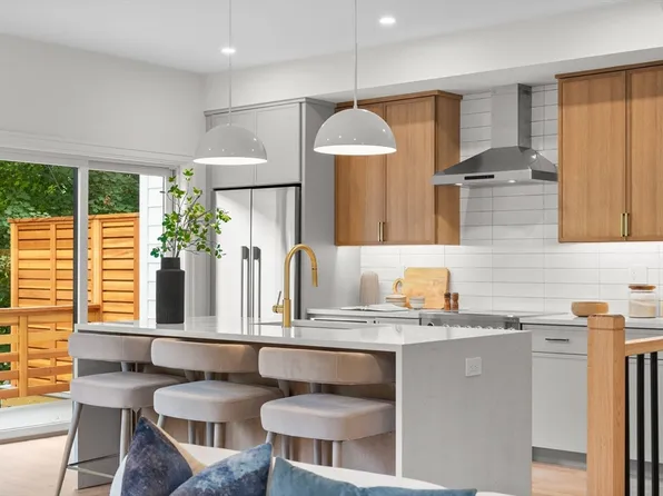 129 Appleton St #1, Arlington, MA 02476