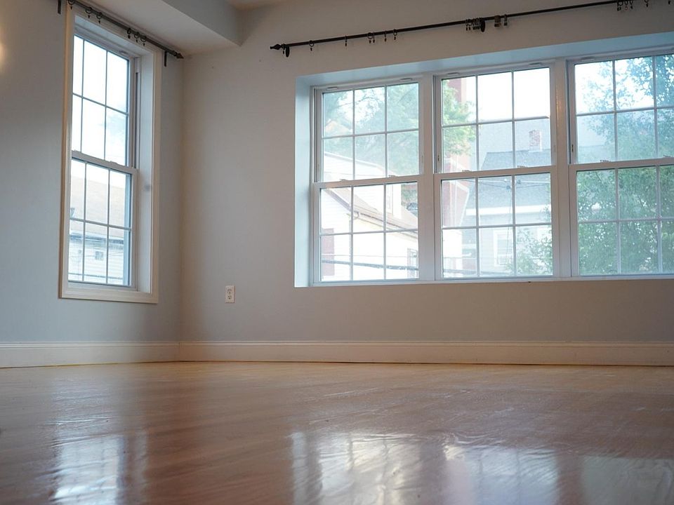Front bedroom