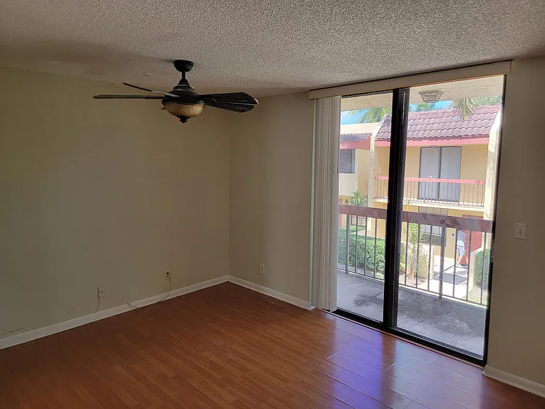 791 SE 1st Way #74 — Photo 31