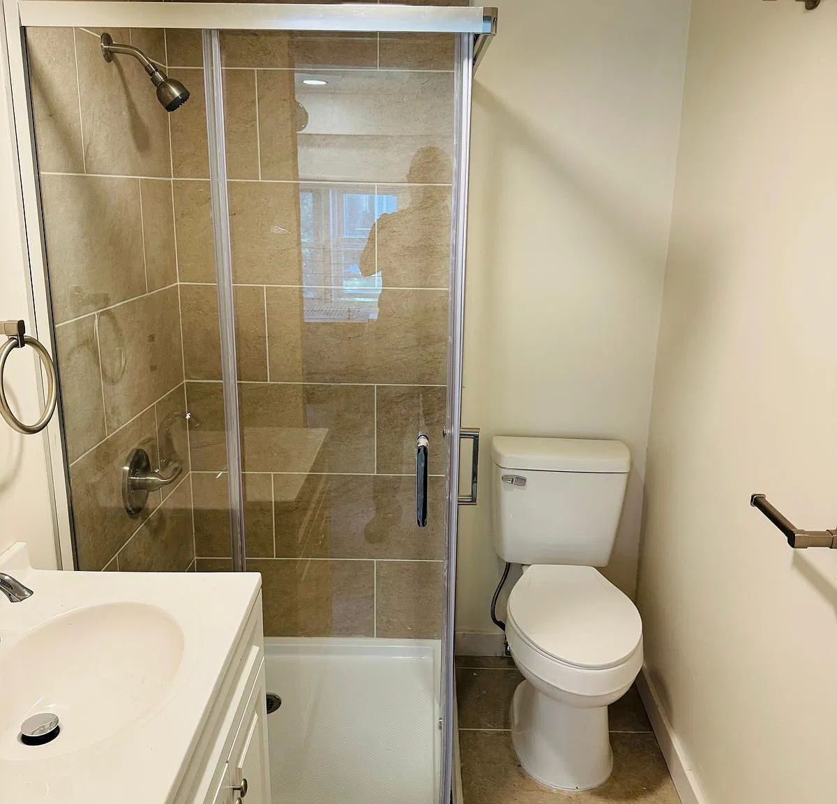 2 bed, 1000 sqft, $2,500 — Photo 3