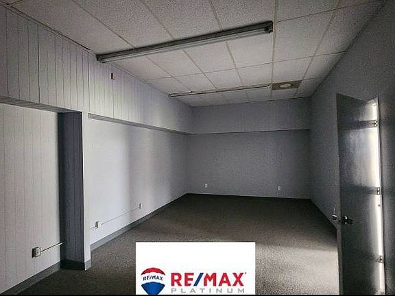 4th image of 3020 S Olive St #3020