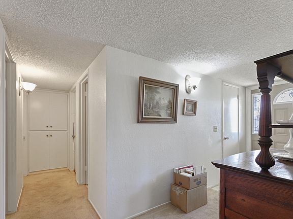 5th image of 3320 W Cypress Ave