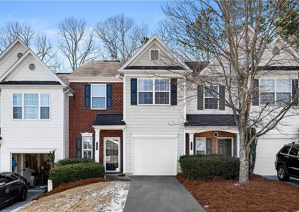 1st image of 929 Magnolia Leaf Dr