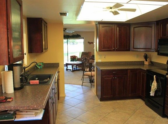 3rd image of 607 S Palo Verde Way