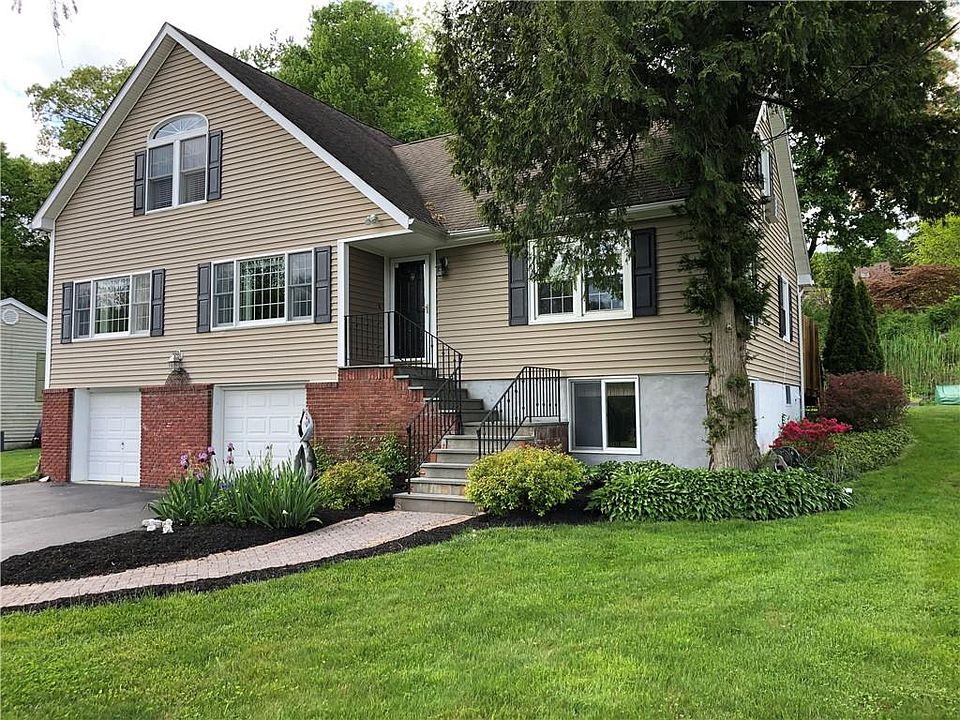 1st image of 18 Dimond Avenue