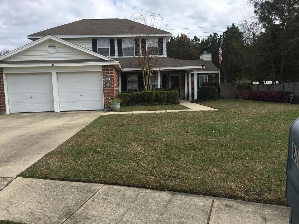 2nd image of 870 Brentwood Dr