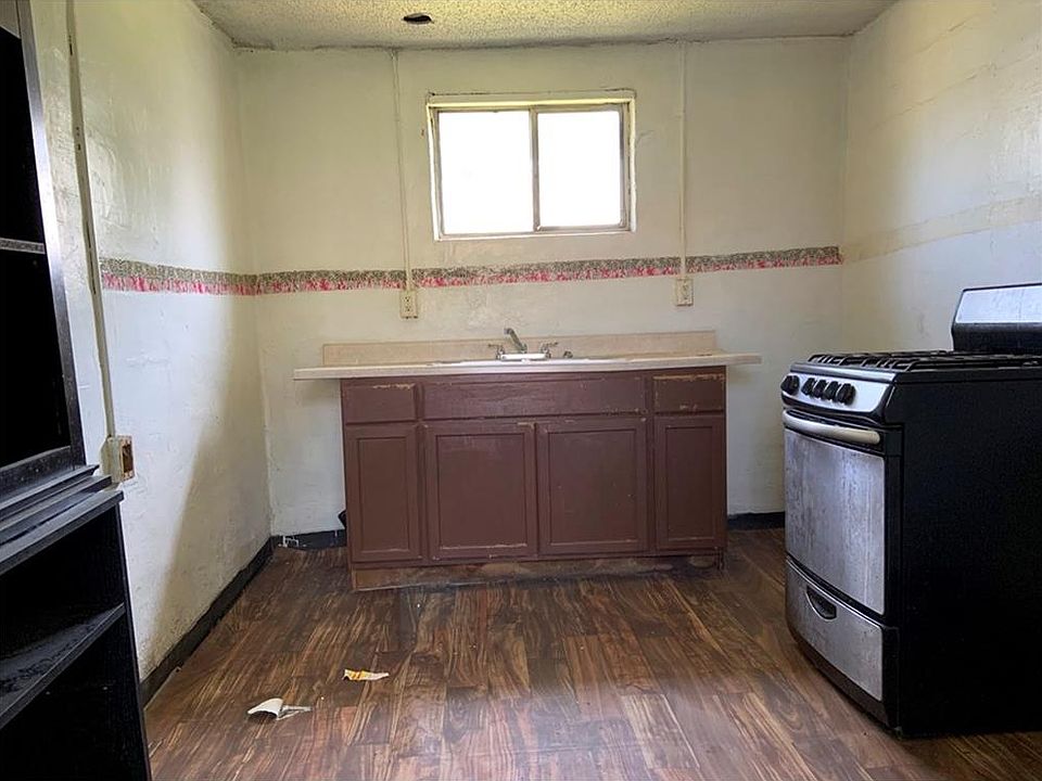 220 2nd St Westwego LA Zillow