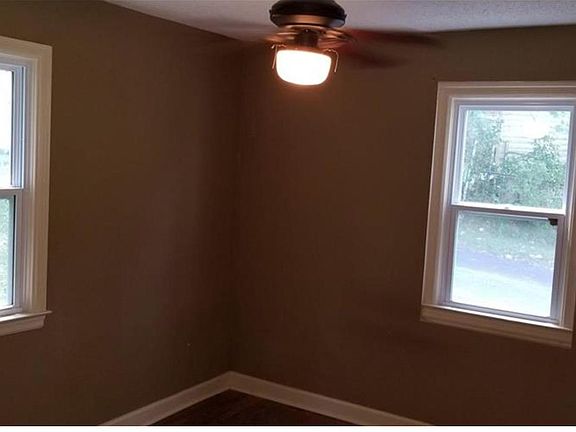 5th image of 2909 NE Jaudon St