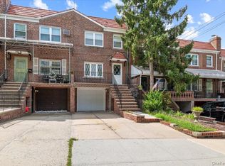 16916 32nd Ave, Flushing, NY 11358