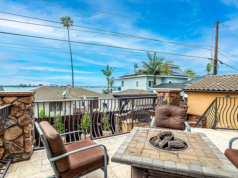 3658 Buena Vista St — Photo 33