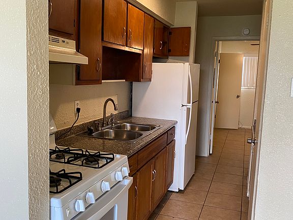 5th image of 2011 Dollarhide Ave #202