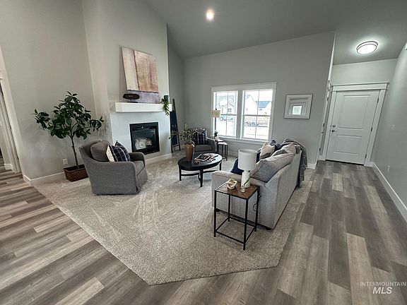 5th image of 4079 Williams St