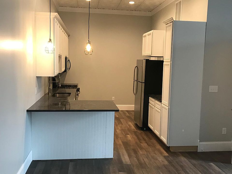 Living Room/ Kitchen