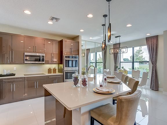 Breakfast bar in kitchen
