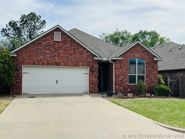 812 Cedar Rdg, McAlester, OK 74501