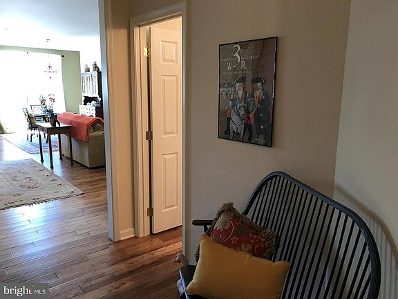 5th image of 1886 Meridian Dr