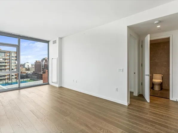 133-36 37th Avenue image 7 of 22