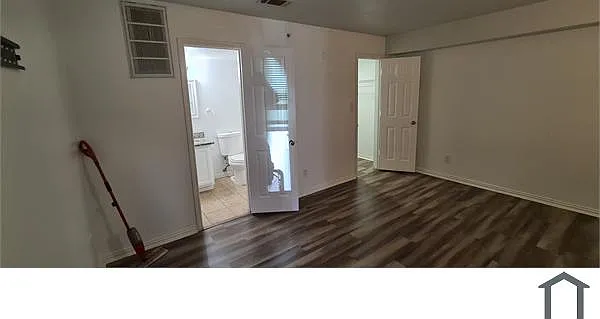 9817 Walnut St #I102 — Photo 17