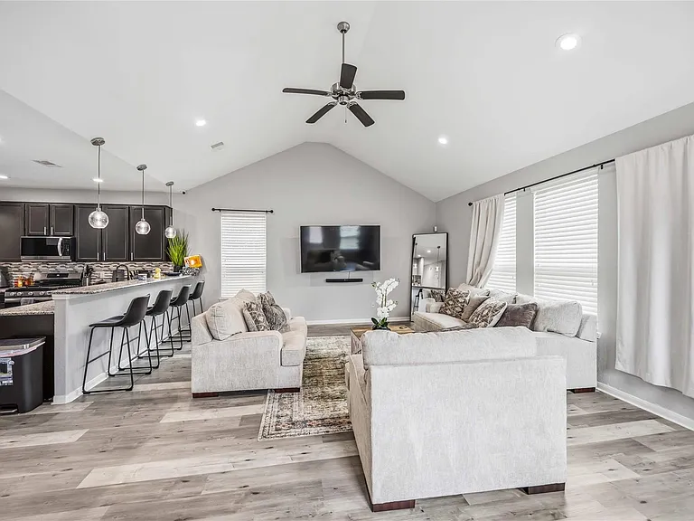 14702 Meadow Acre Trl — Photo 6
