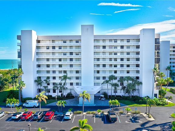 4th image of 5061 N Highway A1a APT 403