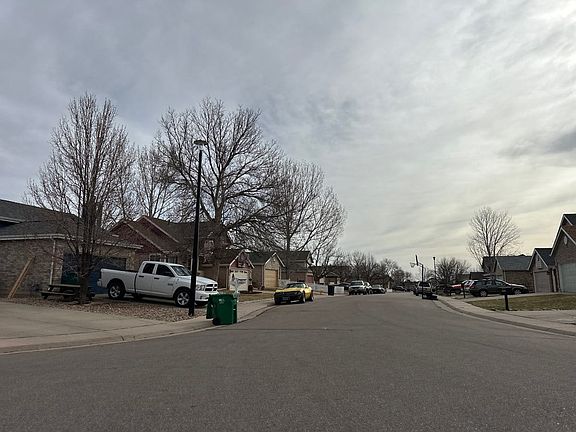 5th image of 12127 Monaco Dr