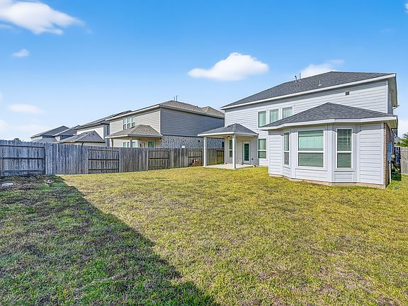 4th image of 18619 Greenwood Meadow Trl