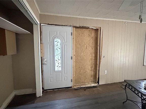 4th image of 1229 Roberts Ln