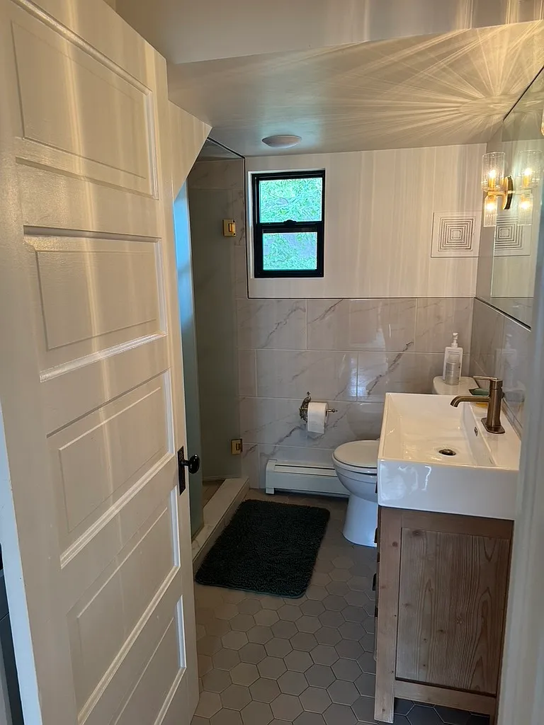 3 bed, 1580 sqft, $3,000 — Photo 4