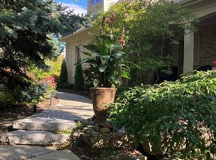 2909 Hastings Ct, Oakland Twp, MI 48306