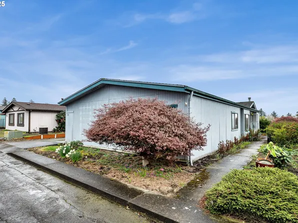 17401 SE 39th St Unit 143, Vancouver, WA 98683